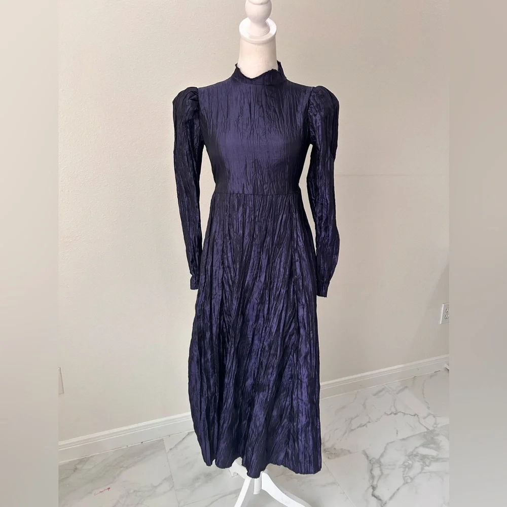 Wicked Elphaba Universal Studios Costume Dress, Kids size 7-8.